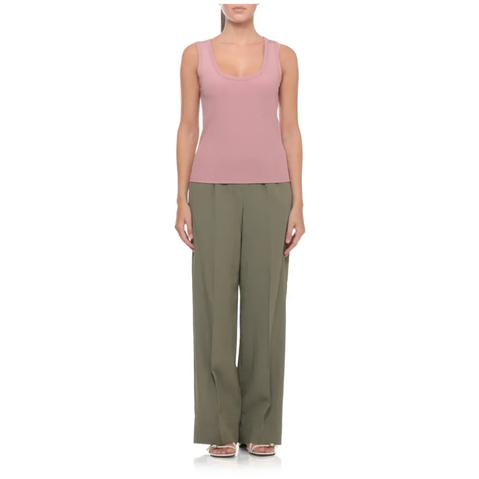 Top de canalé con cuello ancho