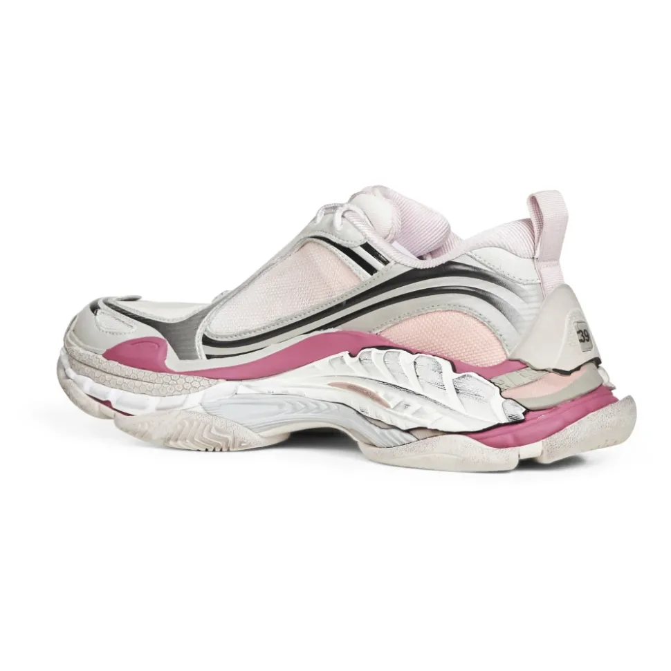 Triple S.2 Gradient Sneaker