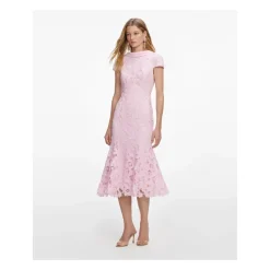 Vestido Midi de Encaje Fino