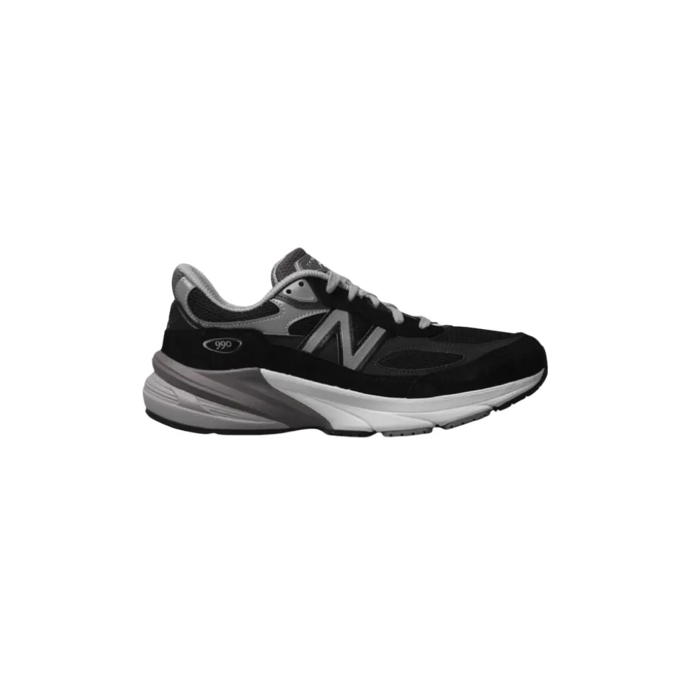 990v6 Sneakers