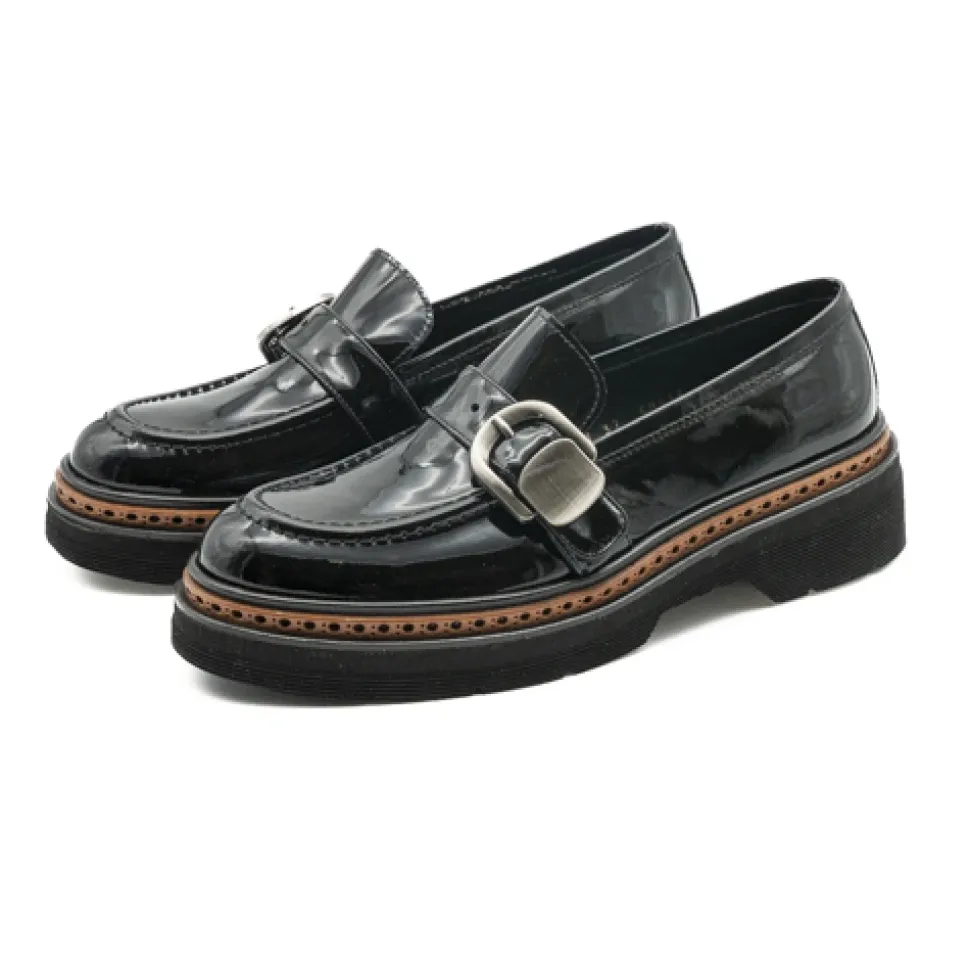 Yanny Loafer