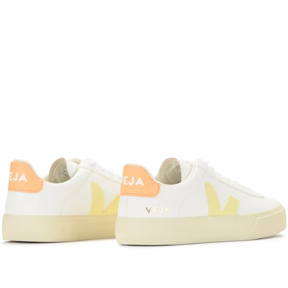 Zapatilla Campo Blanca con Detalles Melocotón