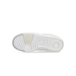 Zapatillas bajas con cordones para mujeres