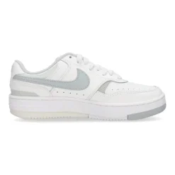 Zapatillas bajas con cordones para mujeres