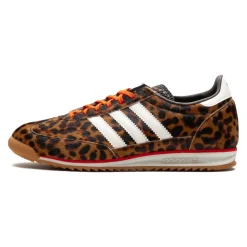 Zapatillas de estilo retro con estampado de leopardo