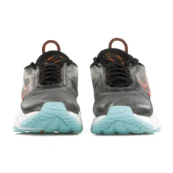 Zapato bajo negro con rojo y aqua