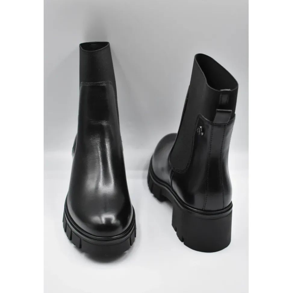 Zapato con cordones J-532