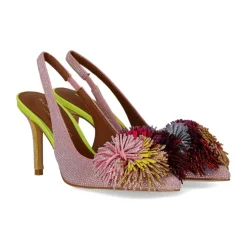 Zapato de Salón con Tiras Traseras y Pompón