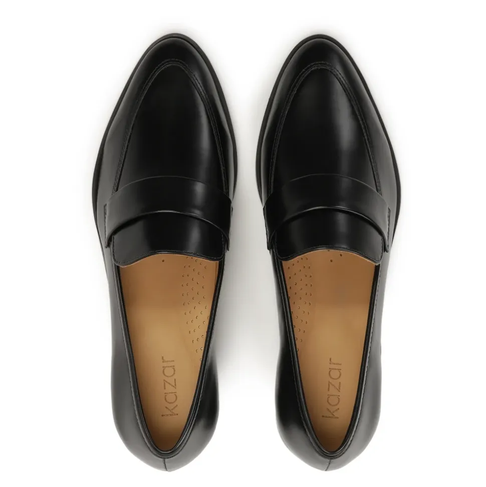 Zapatos de cuero negros sin cordones