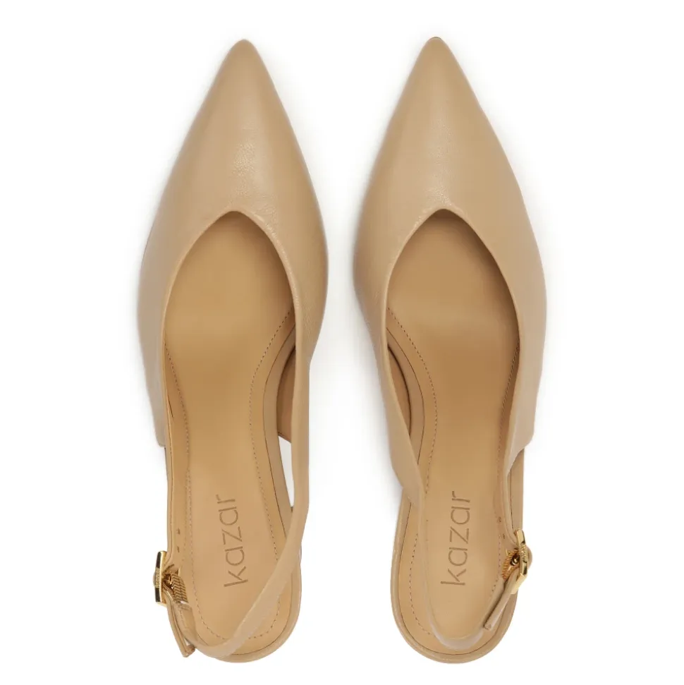 Zapatos de tacón beige con talones al descubierto.Este producto tallaje pequeño.