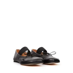 Zapatos planos con lazo de cuero