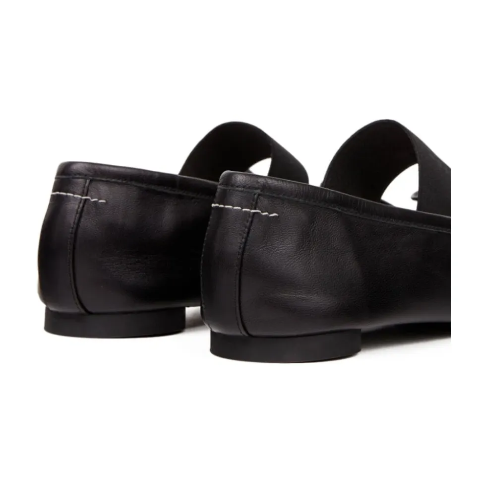 Zapatos planos con lazo de cuero