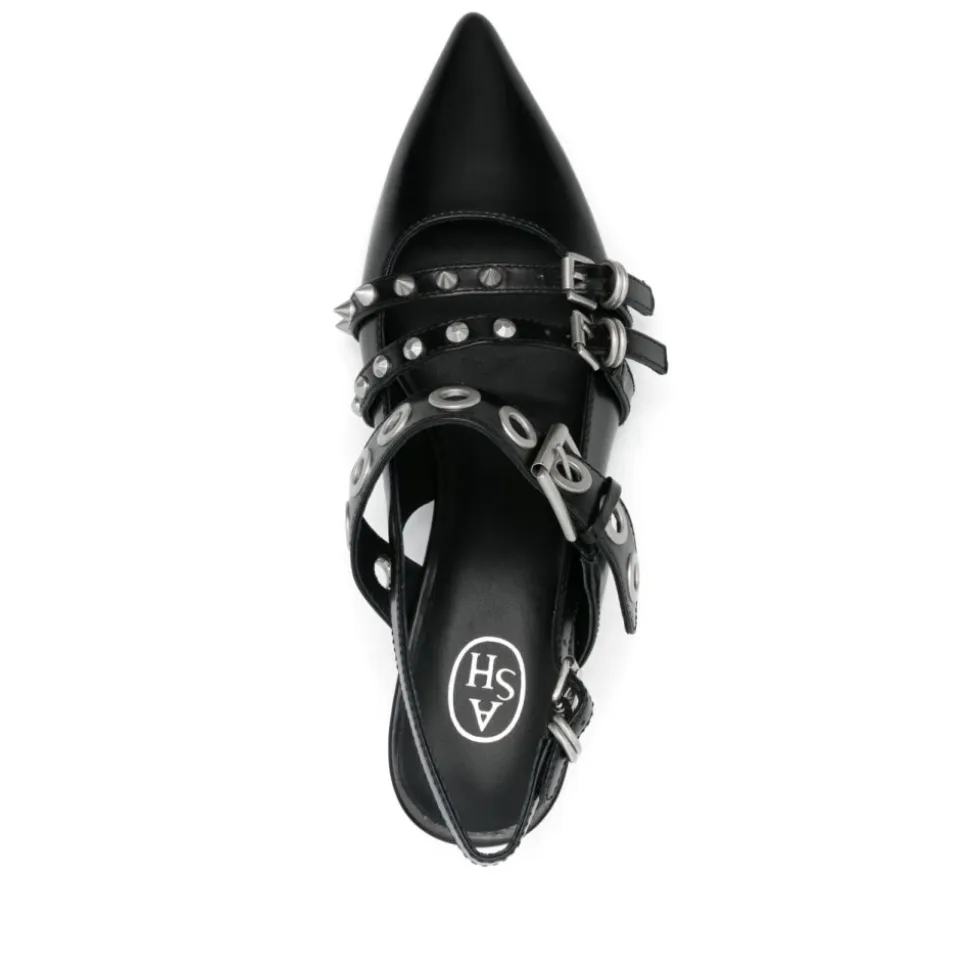 Zapatos planos de cuero negro con detalles de tachuelas